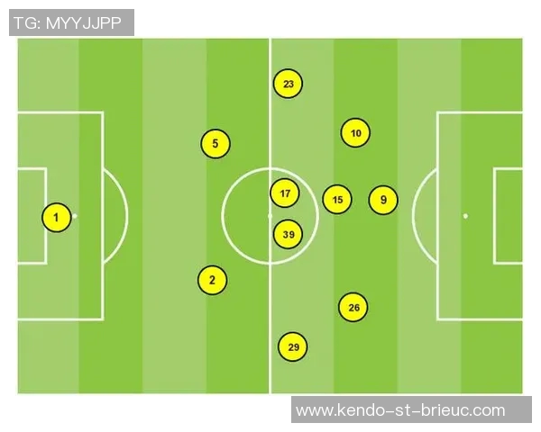 南京飞盘队在极限运动联赛中的默契配合与战术分析