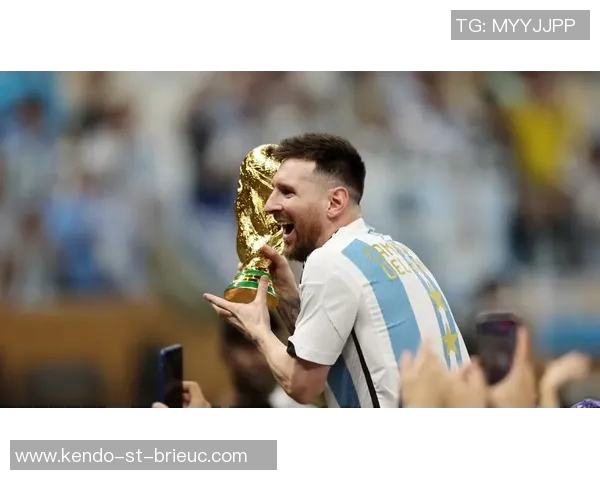 梅西足坛传奇：从天才少年到世界足球之王的巅峰之路